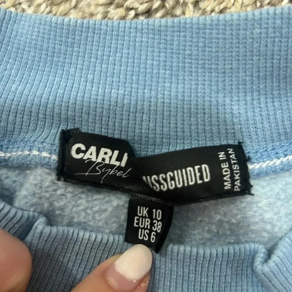 Carli Bybel x Missguided Blue Crewneck - Picture 3 of 3